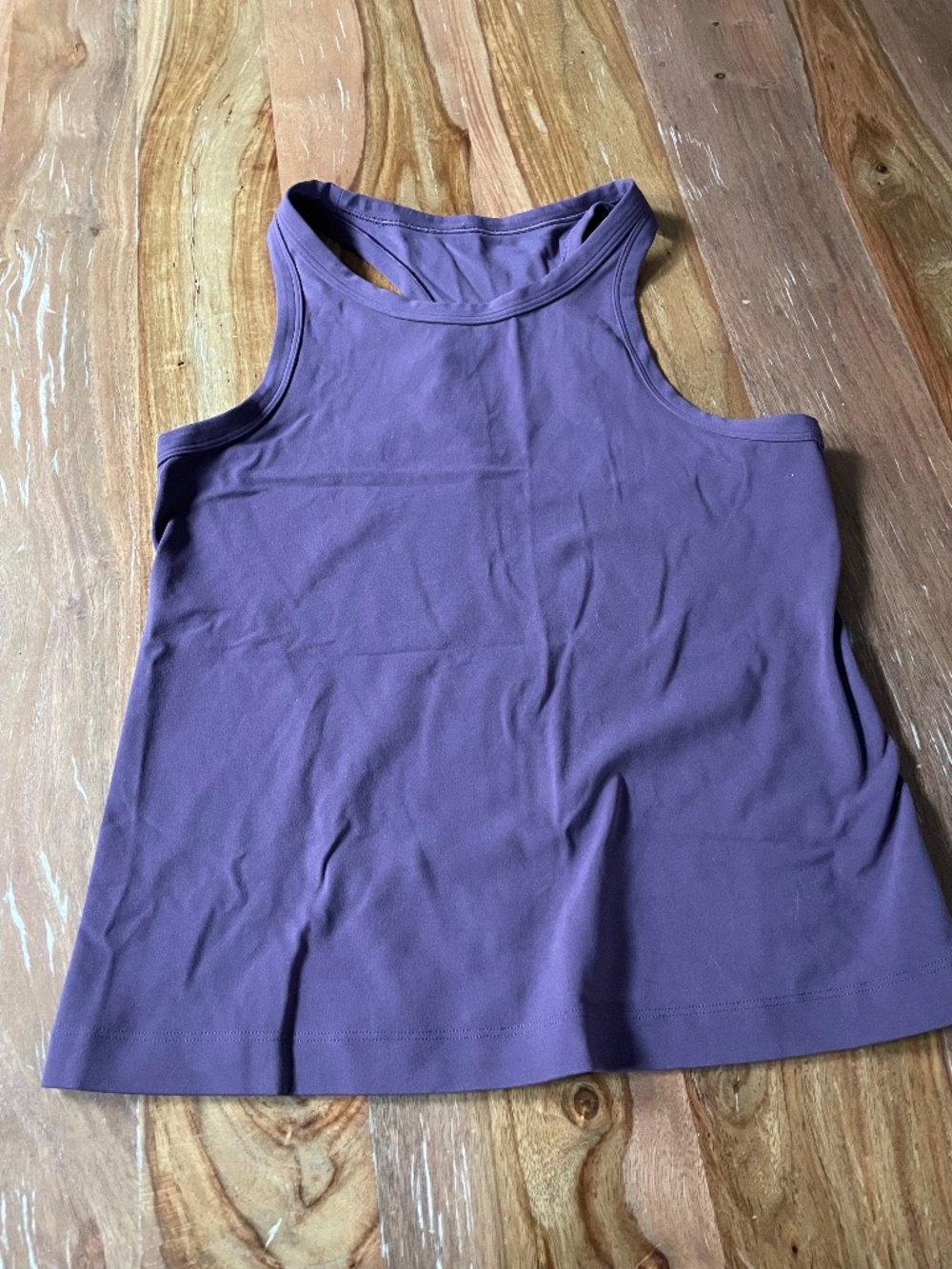 Align waist length tank top